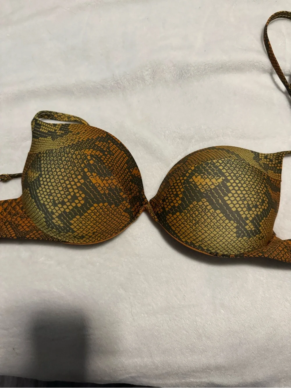 SKIMS Snake-Print Bra and Bikini in Orange and Olive ( set of 2 pieces)